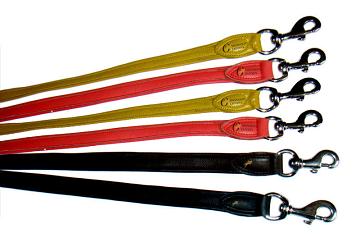 One Folded Softy Leather Dog Leads  Art  05900